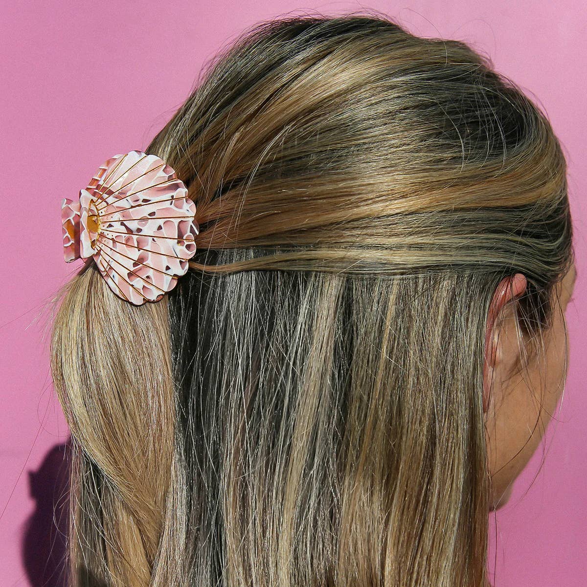 Kingston Jewellery - Pink Stone Shell Clip