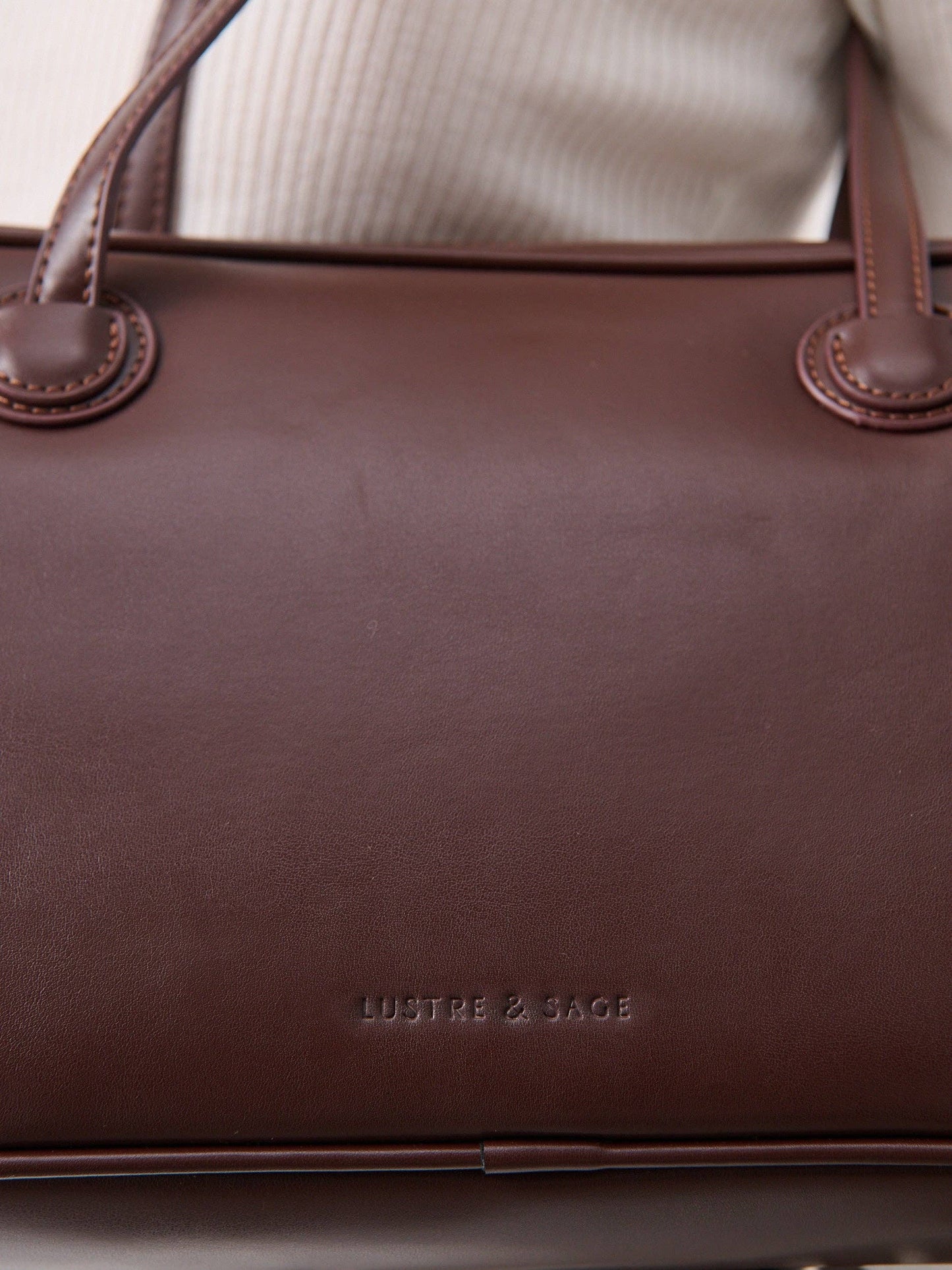 NEW IN Brenna Shoulder Bag in Brown